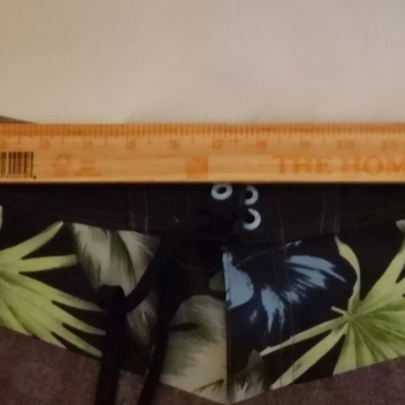 Men's OPFLEX Grey Swimming Trunks Sz 30. Great condition. - Picture 5 of 7